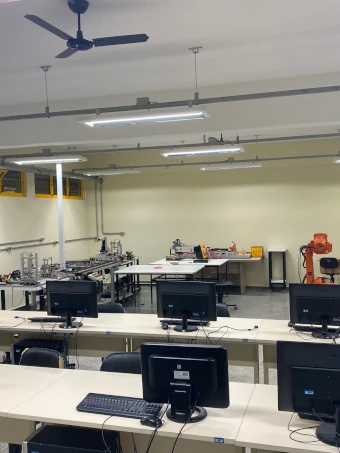 Laboratório de Automação da Manufatura e Robótica