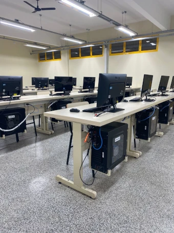 Laboratório de Eletrônica Auxiliado por Computador