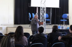 Pastor Valdir no auditório do Câmpus Apucarana - Período de Planejamento e Capacitação