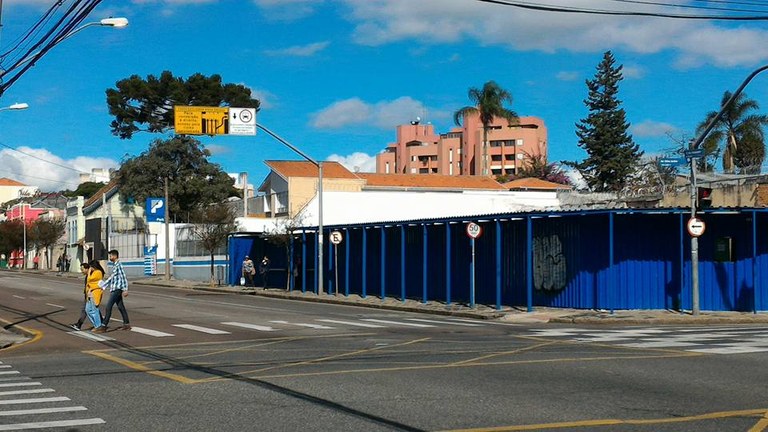 Reunião na URBS trata do deslocamento do ponto de ônibus ao lado da sede centro