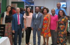 Da esquerda para a direita: profa. Dra. Anelize Queiroz Amaral (UTFPR-DV), Eugênio da Silva (Secretário de Estado de Ensino Superior de Angola), João Boaventura Ima Panzo (Diretor Geral da ESPB), Profa. Dra. Bartolina Ramalho Catanante (UEMS), Prof. Dr. josé luís alexadre (Diretor geral ISCED- Huíla), Sheila Azevedo (mestranda/Profeduc/UEMS) e Bernardo Camunda (Diretor geral da ESP- Namibe).