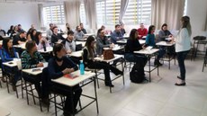 A professora Andriele de Prá Carvalho iniciou as atividades letivas com a disciplina de Inovação sustentável.