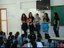 Grupo de alunos da UTFPR em visita a Escola Municipal Higino Pires