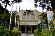 Fachada do Campus Curitiba da UTFPR (Foto: Decom)