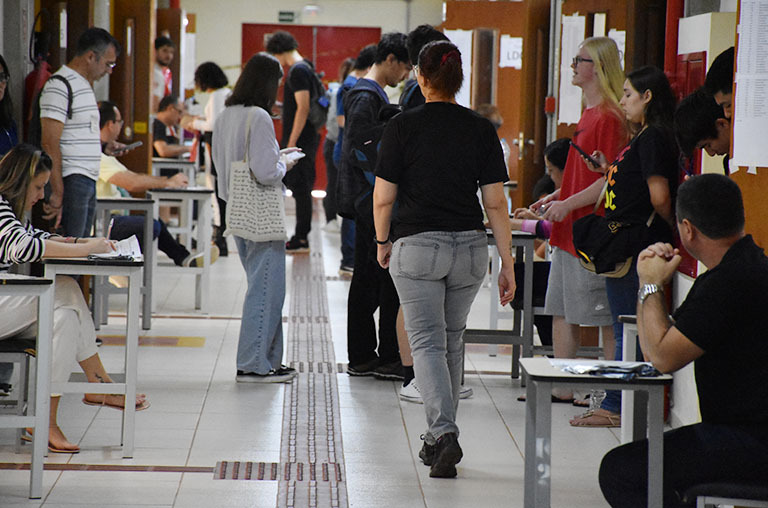 Centro de aplicação de provas em Londrina (Foto: Decom)