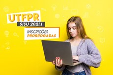 Candidata confere opções de curso da UTFPR (Foto : Freepik editada)