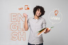 Comunidade da UTFPR pode praticar o idioma gratuitamente (Foto: Freepik editada)