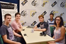 Alunos durante gravação de mais um episódio do projeto