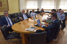 Reunião de trabalho entre UTFPR e THI, da Alemanha (Foto: Decom)