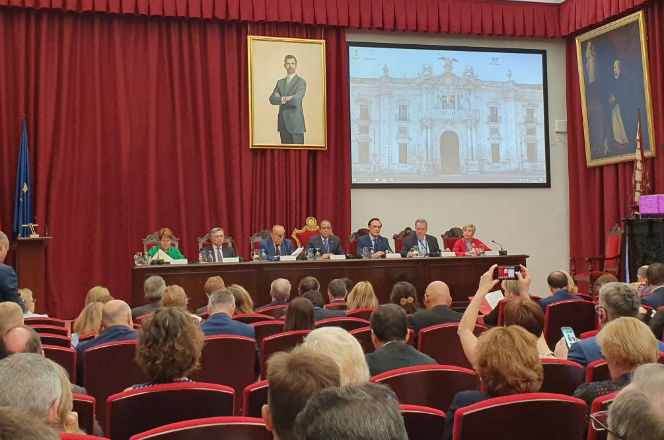 Fórum de reitores na Espanha (Foto: Divulgação)