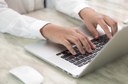 Alunos e servidores acessam cursos on-line  de forma gratuita (Foto: Freepik)