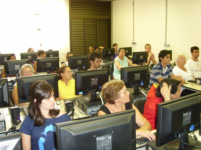 Curso.Vivenciando a Inclusão Digital.abertura.29.11.2012 (12).JPG