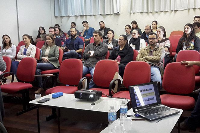 Encontro para discussão do novo Projeto Pedagógico Institucional (Foto: Divulgação)